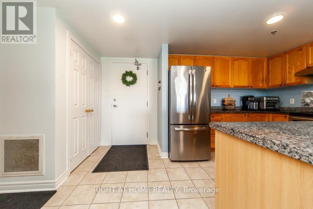 301 - 7428 MARKHAM ROAD Image 21