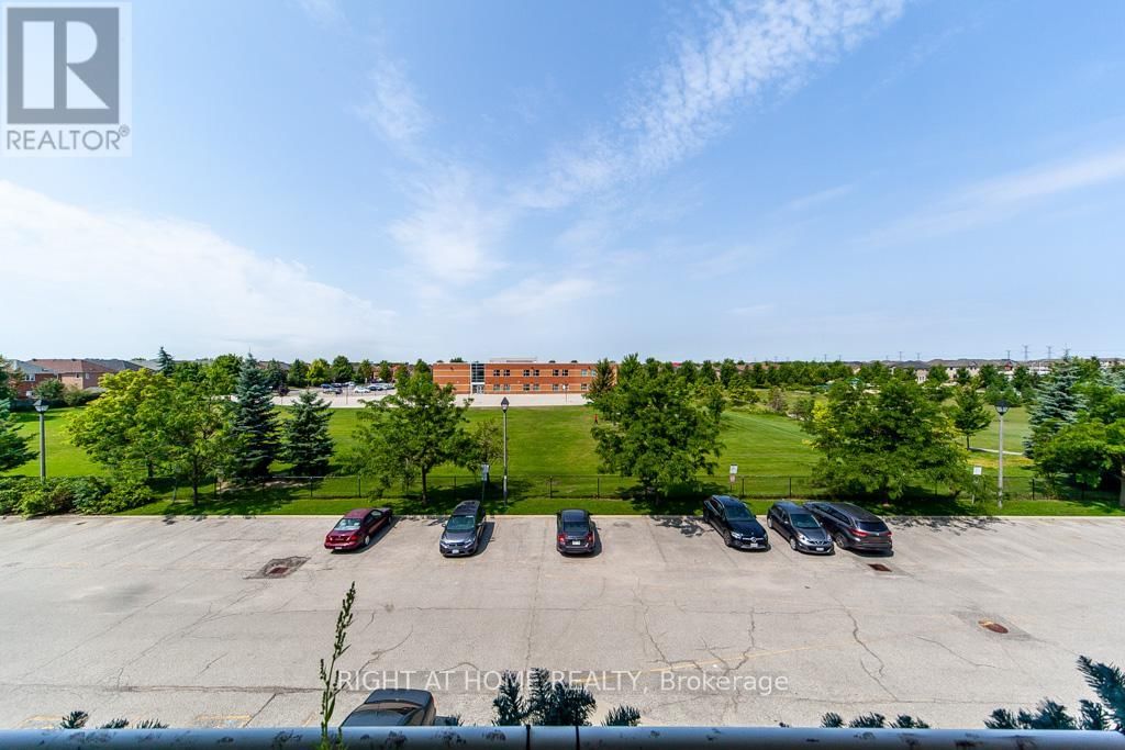 301 - 7428 MARKHAM ROAD Image 3
