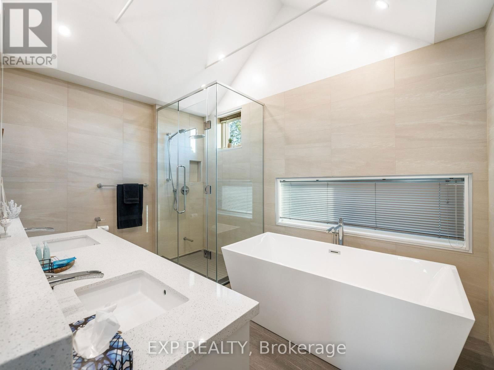 142 MOORE'S BEACH ROAD Image 23