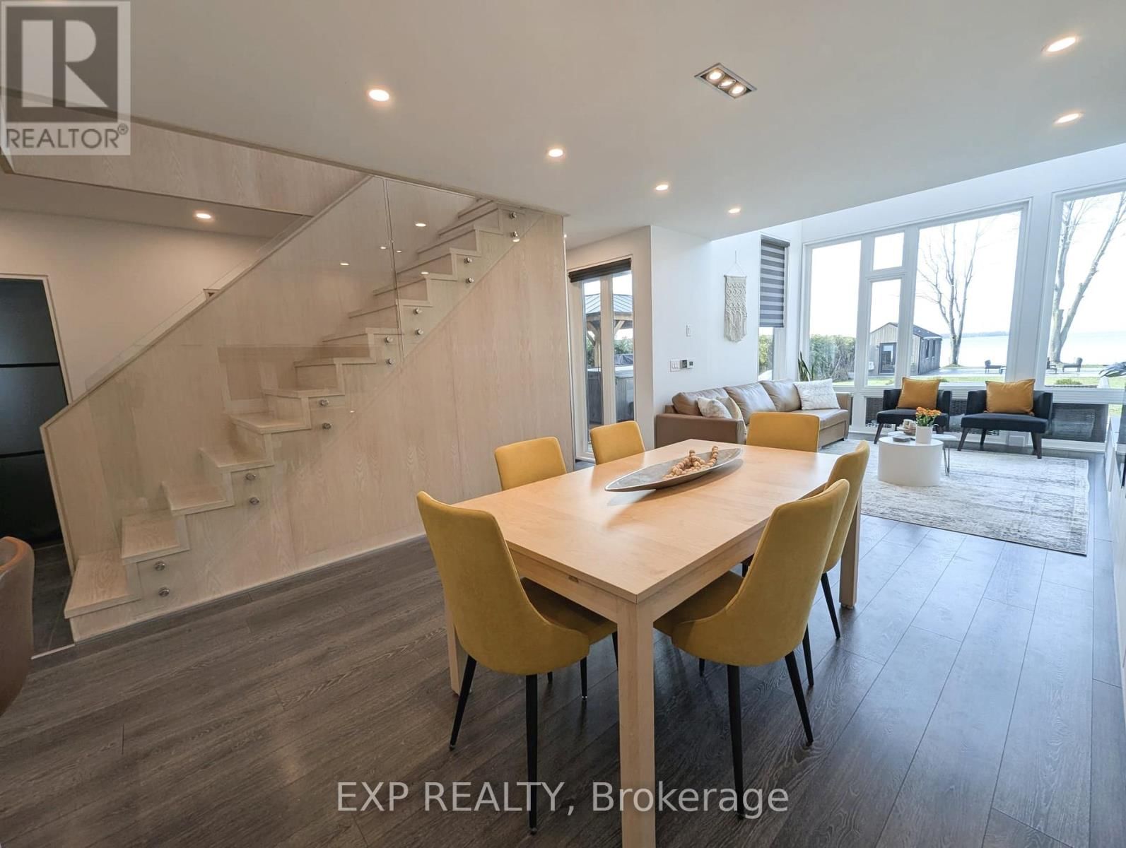 142 MOORE'S BEACH ROAD Image 9