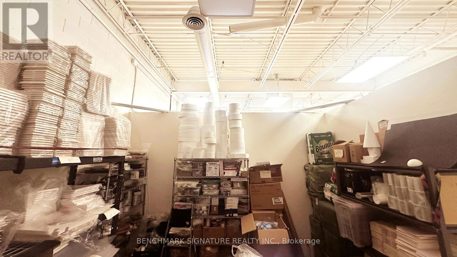 9 - 10 EAST WILMOT STREET Image 18