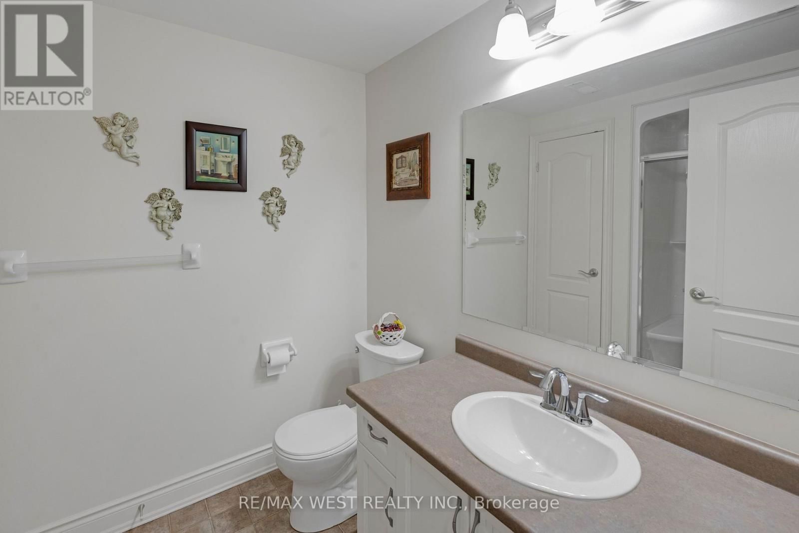 21 UPPER HIGHLAND Image 28