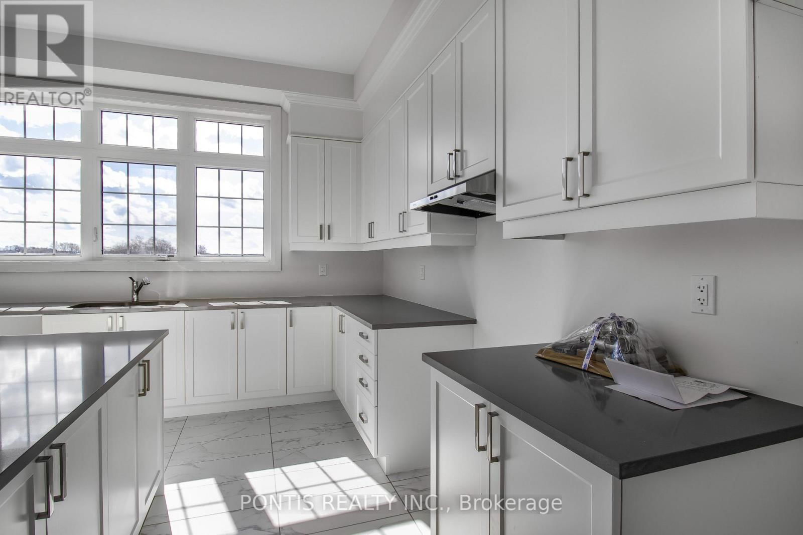 89 MARIGOLD BOULEVARD Image 11