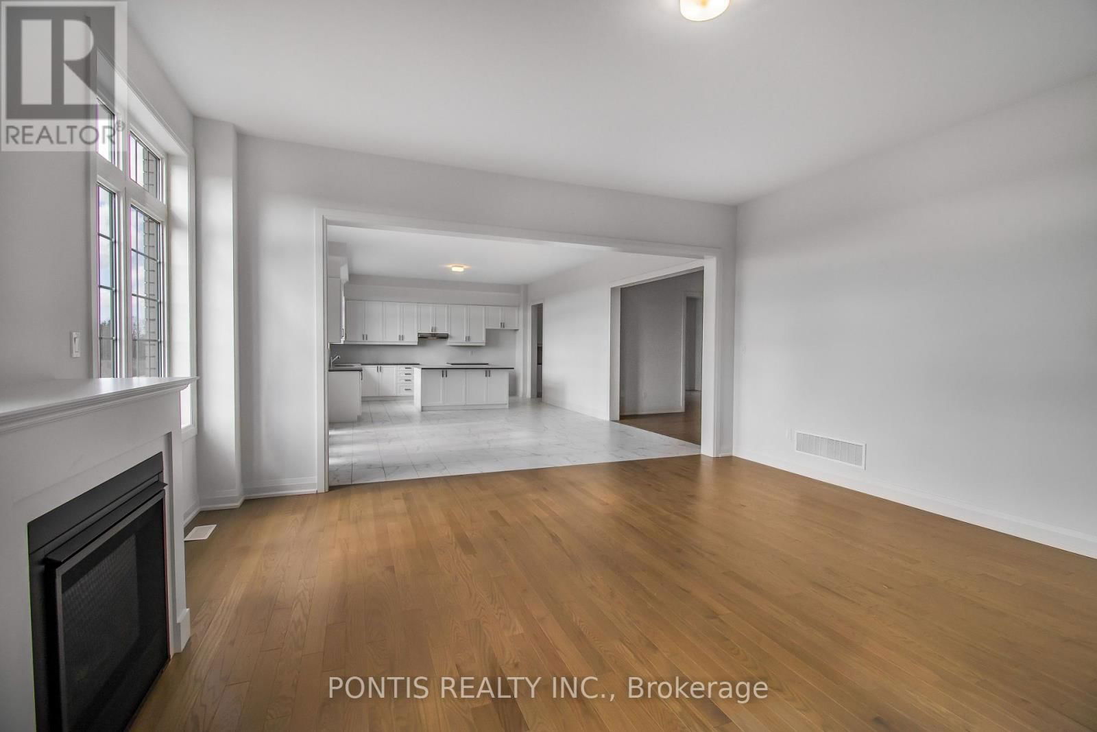89 MARIGOLD BOULEVARD Image 9