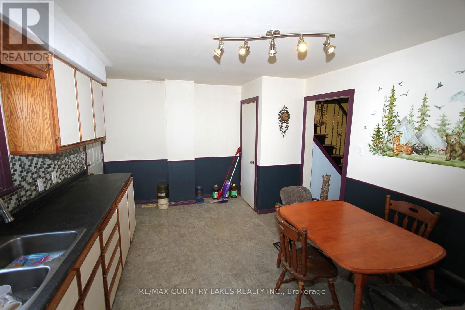 413 MILL STREET Image 7