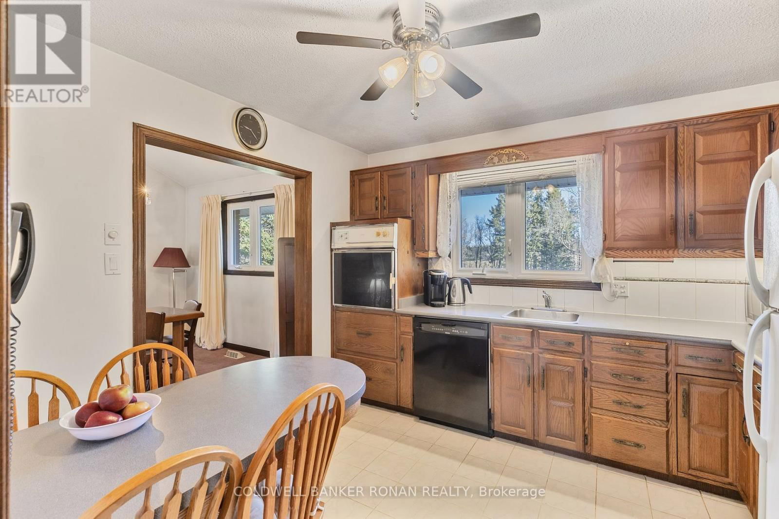 6218 5TH LINE Image 8