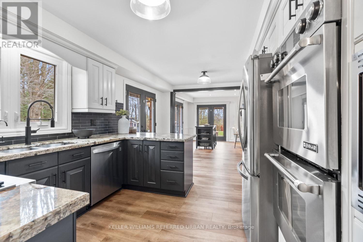 7 HOUDINI WAY Image 9