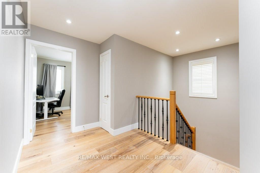 93 DAVOS ROAD Image 20