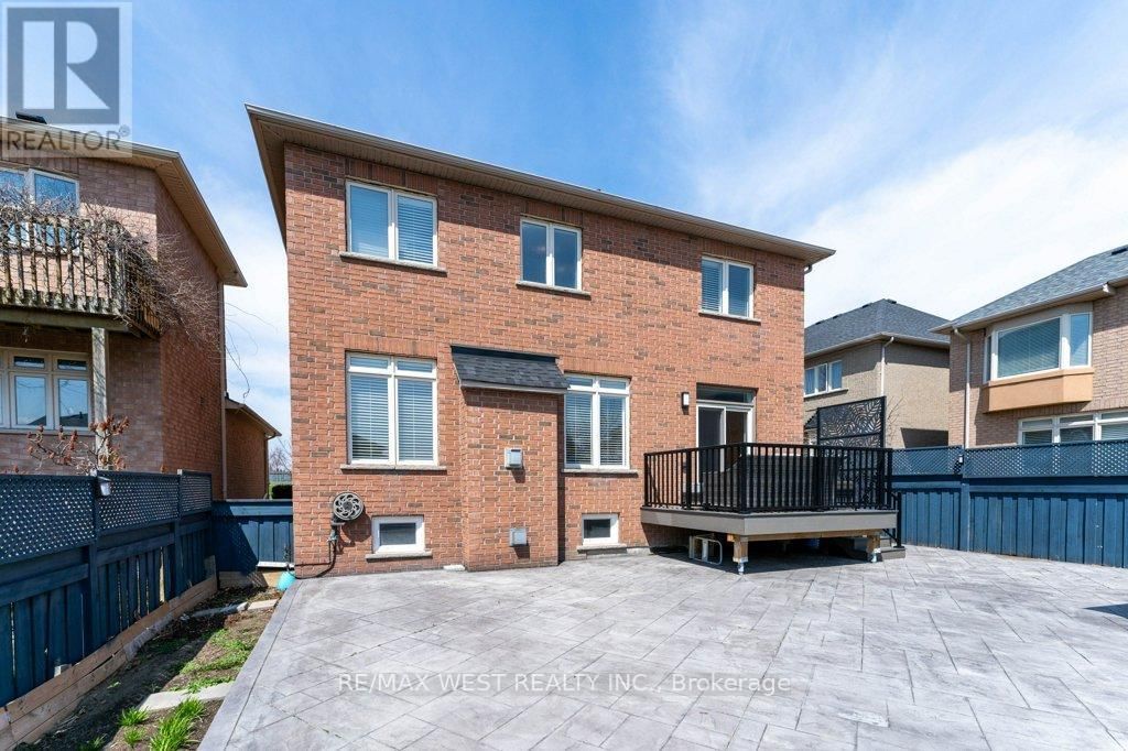 93 DAVOS ROAD Image 34