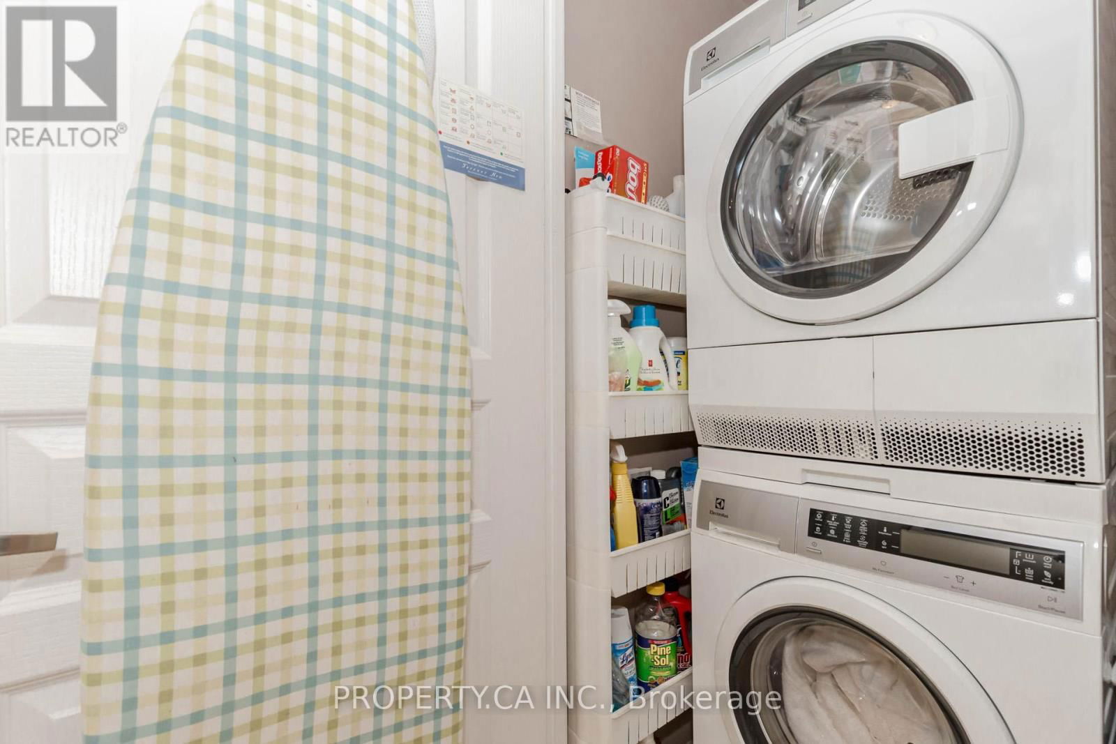 607 - 350 RED MAPLE ROAD Image 35