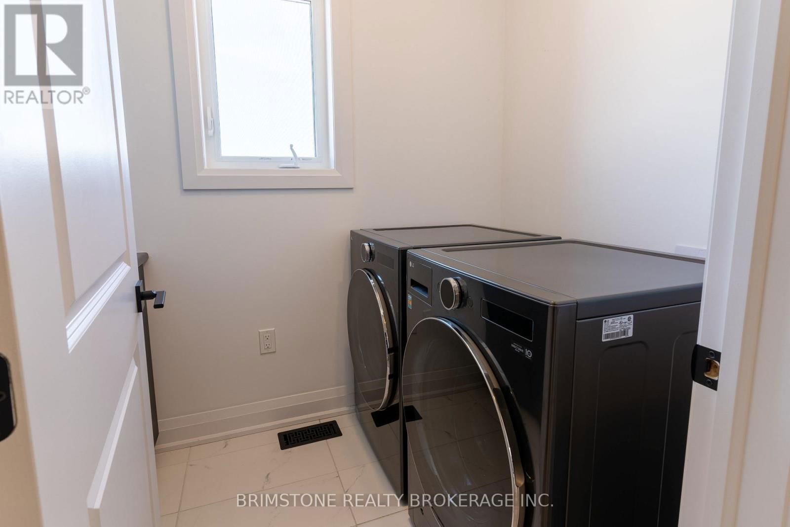 119 GRAY AVENUE Image 19