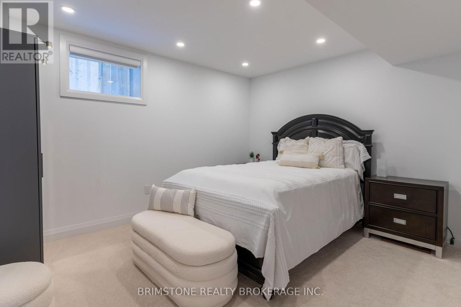 119 GRAY AVENUE Image 29