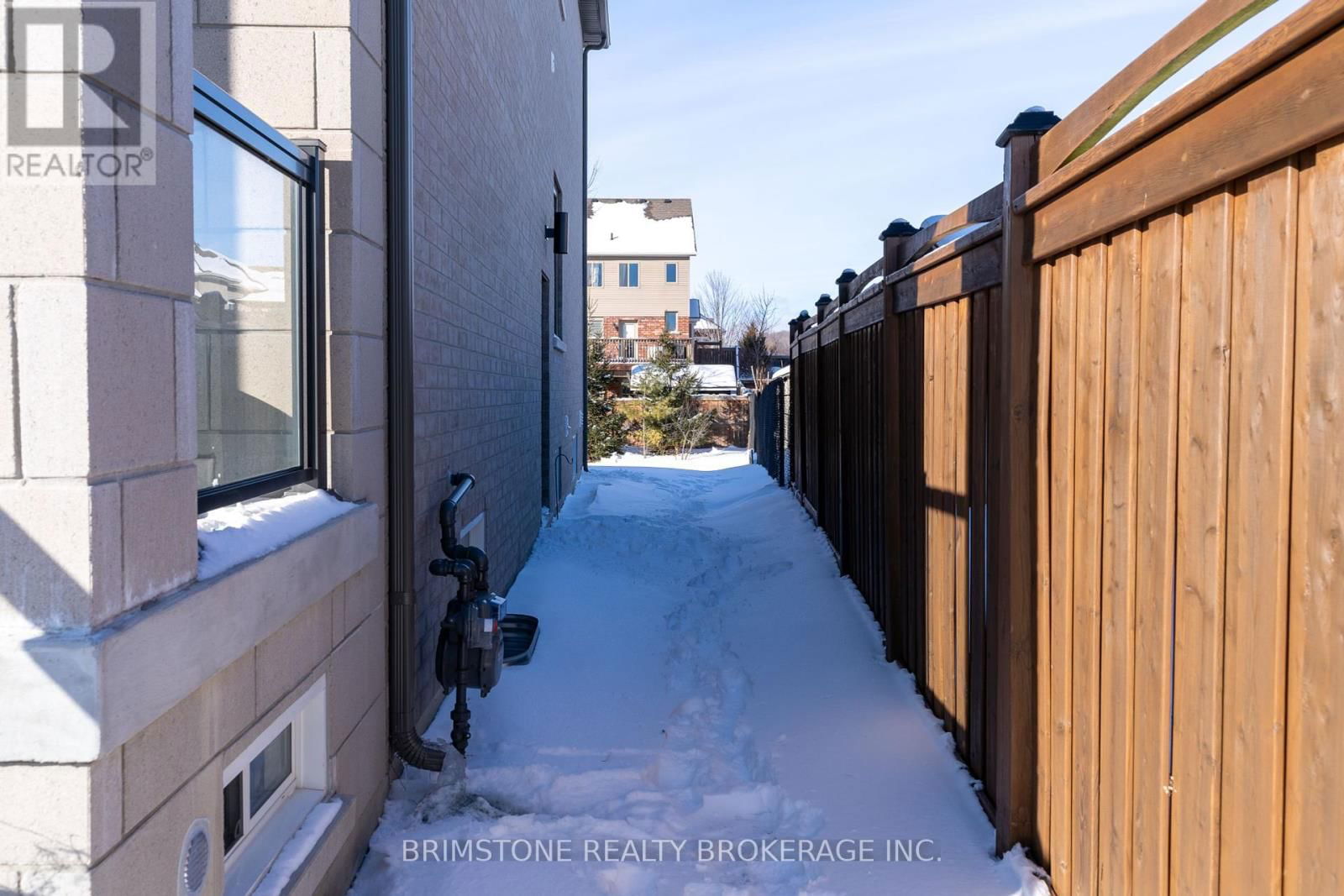 119 GRAY AVENUE Image 32