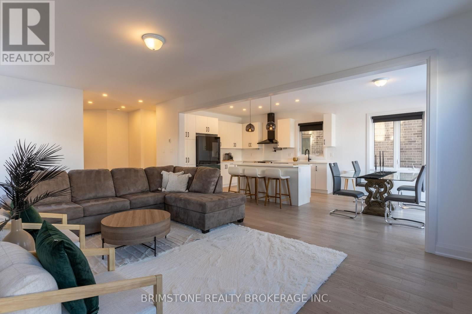 119 GRAY AVENUE Image 5