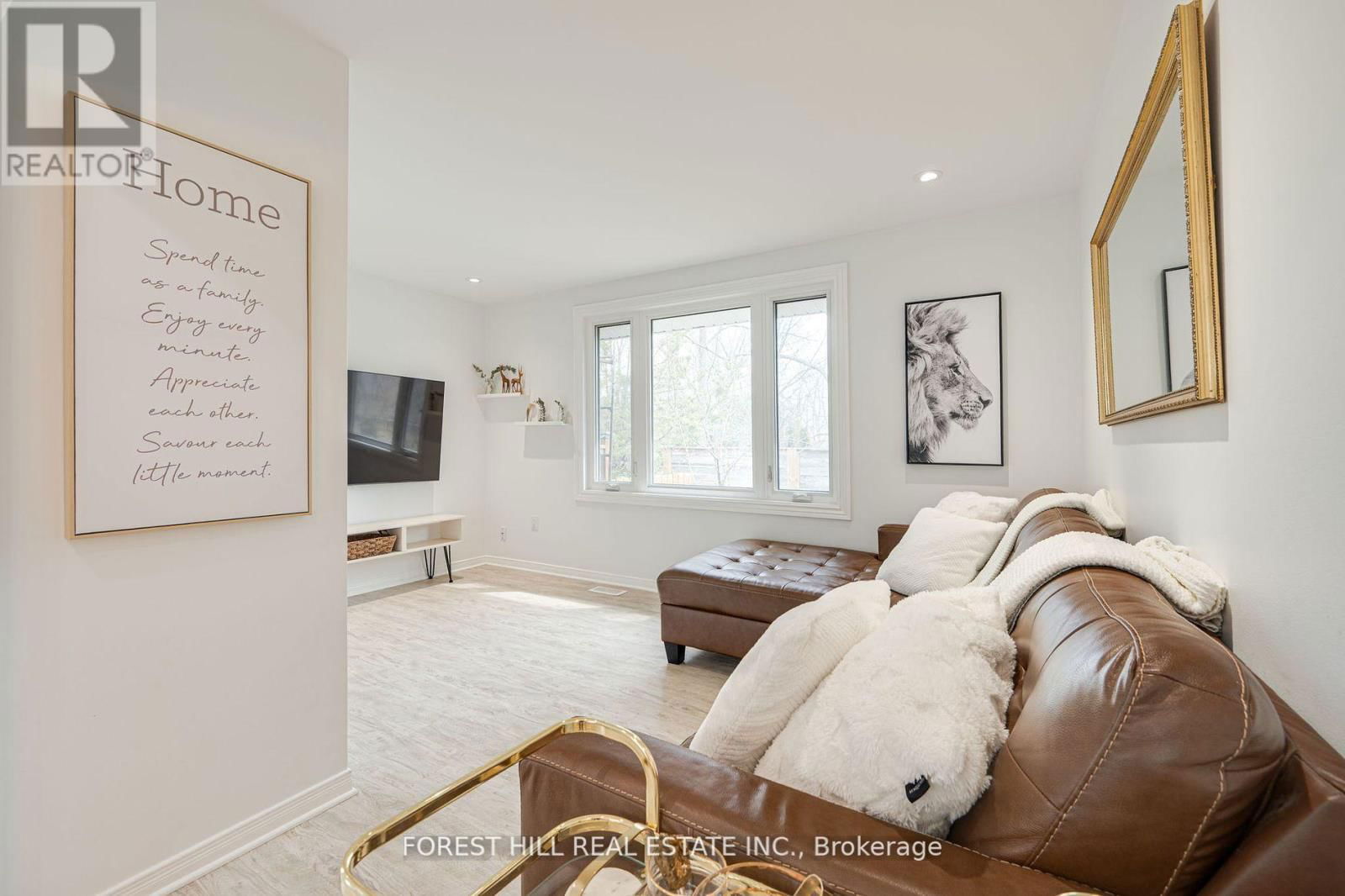 349 PENN AVENUE Image 11