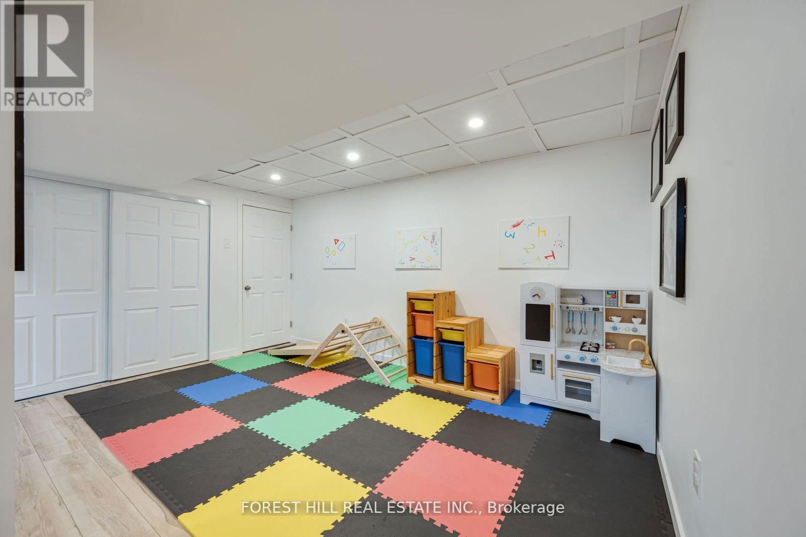 349 PENN AVENUE Image 26