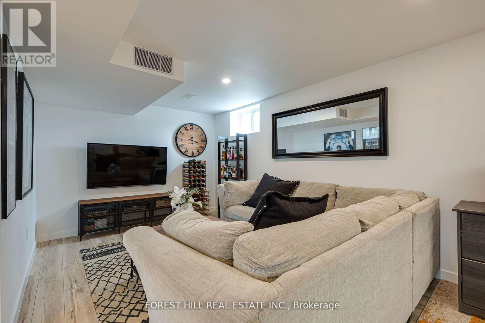 349 PENN AVENUE Image 30