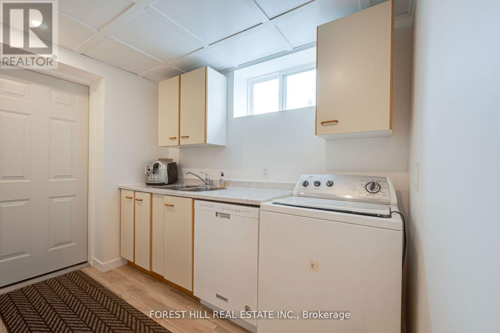 349 PENN AVENUE Image 34
