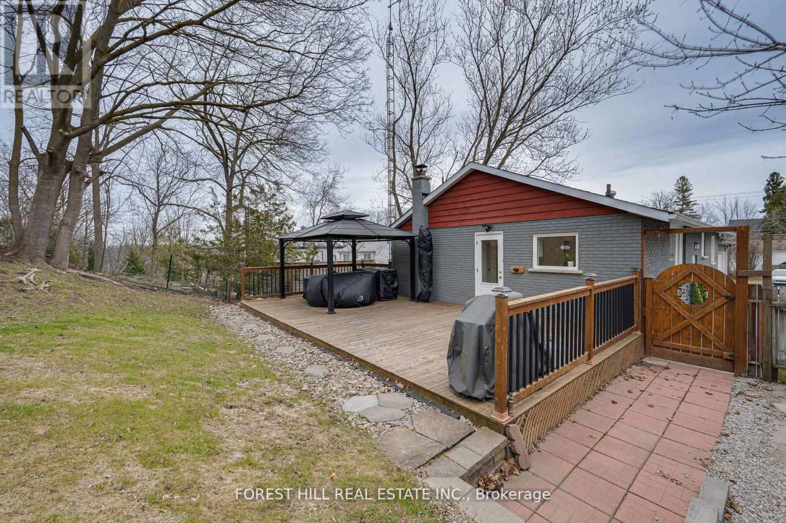 349 PENN AVENUE Image 37