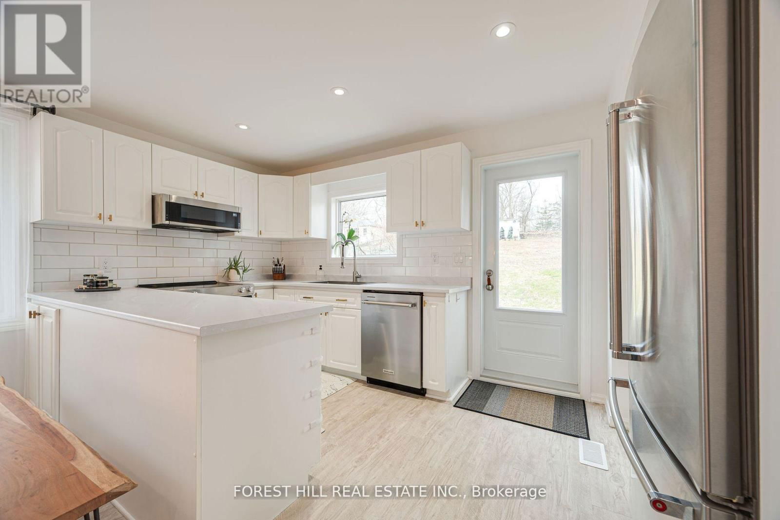 349 PENN AVENUE Image 7