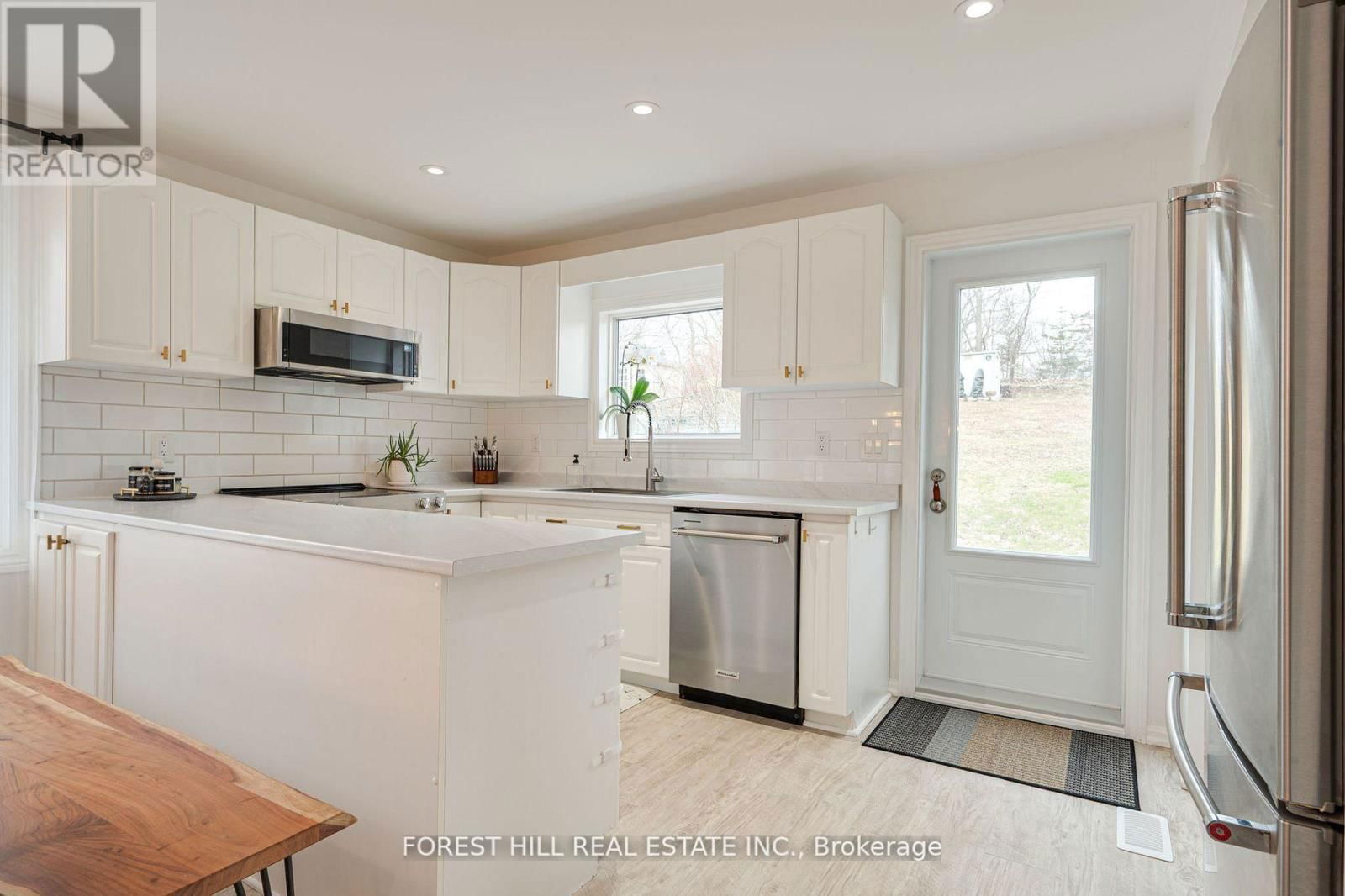 349 PENN AVENUE Image 8
