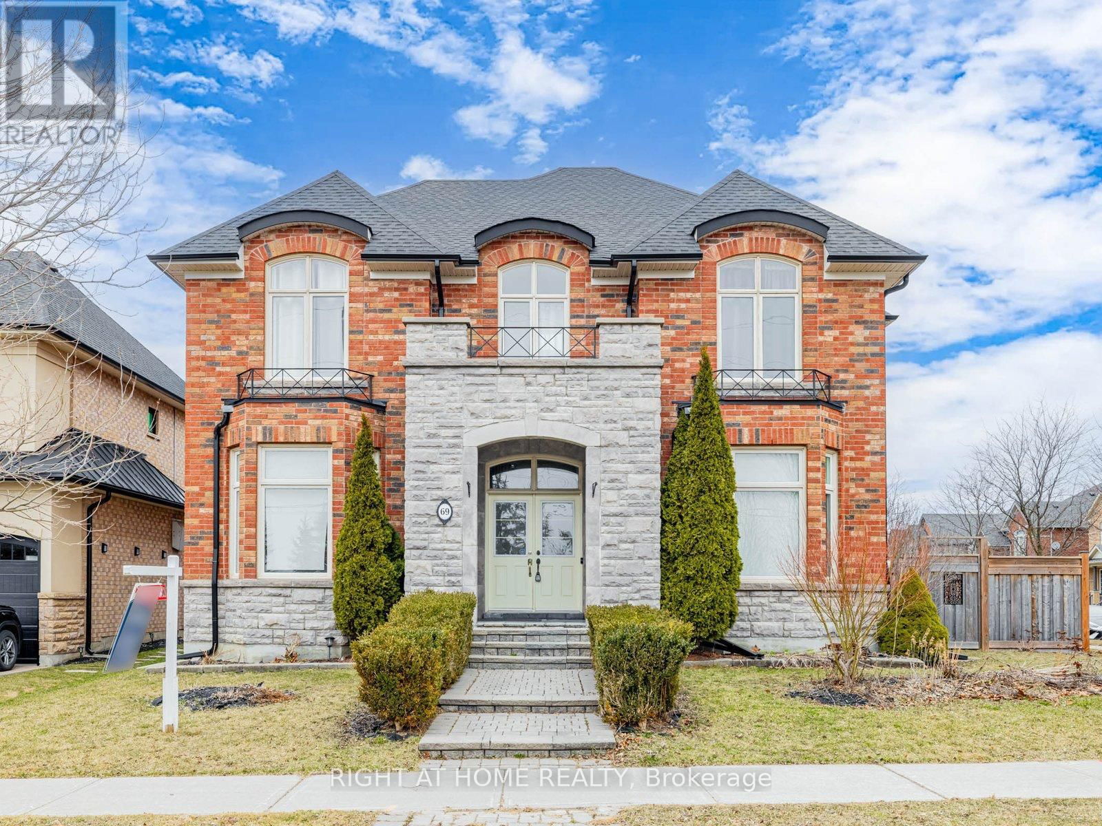 69 MORLAND CRESCENT Image 1