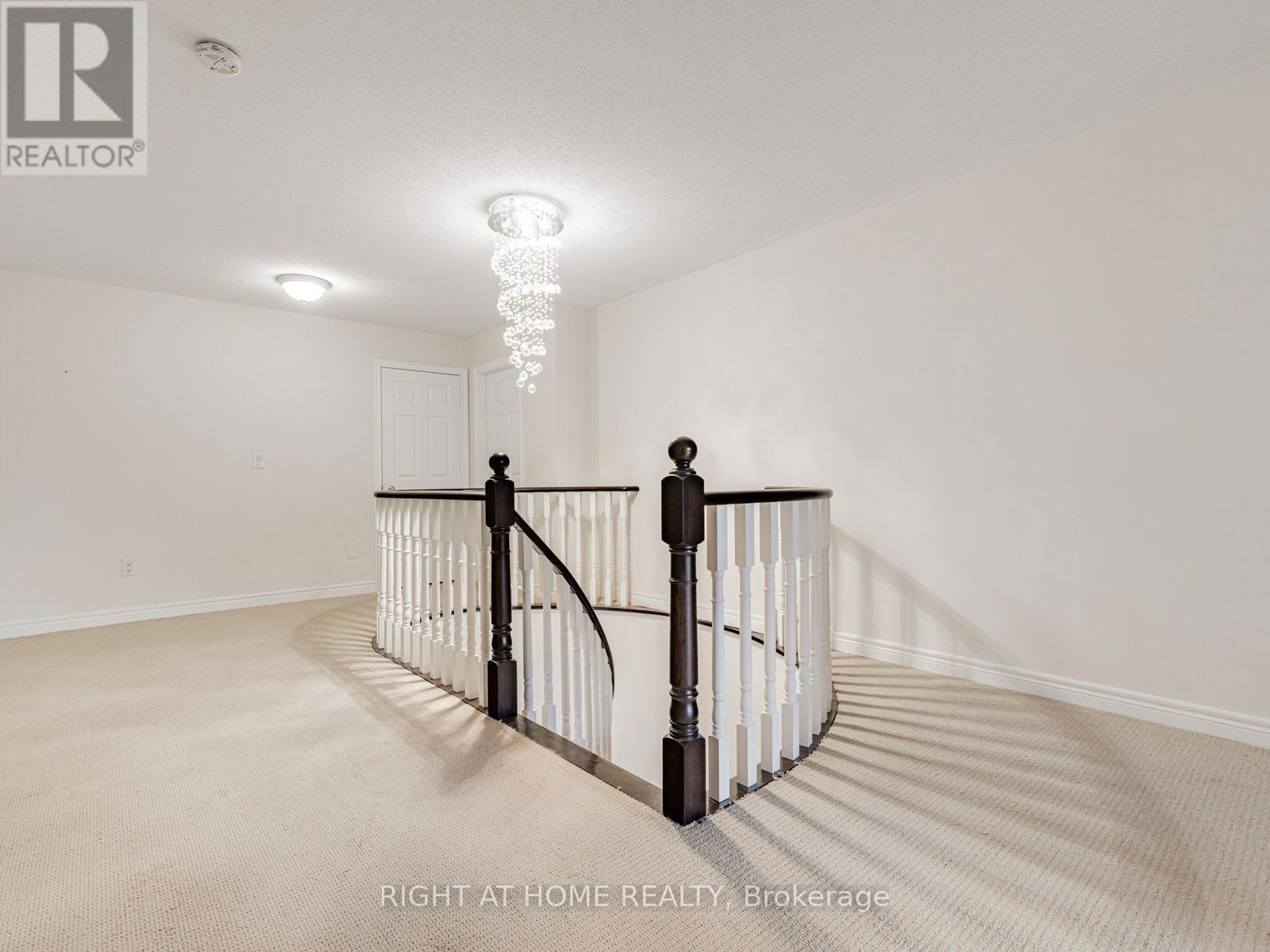 69 MORLAND CRESCENT Image 20