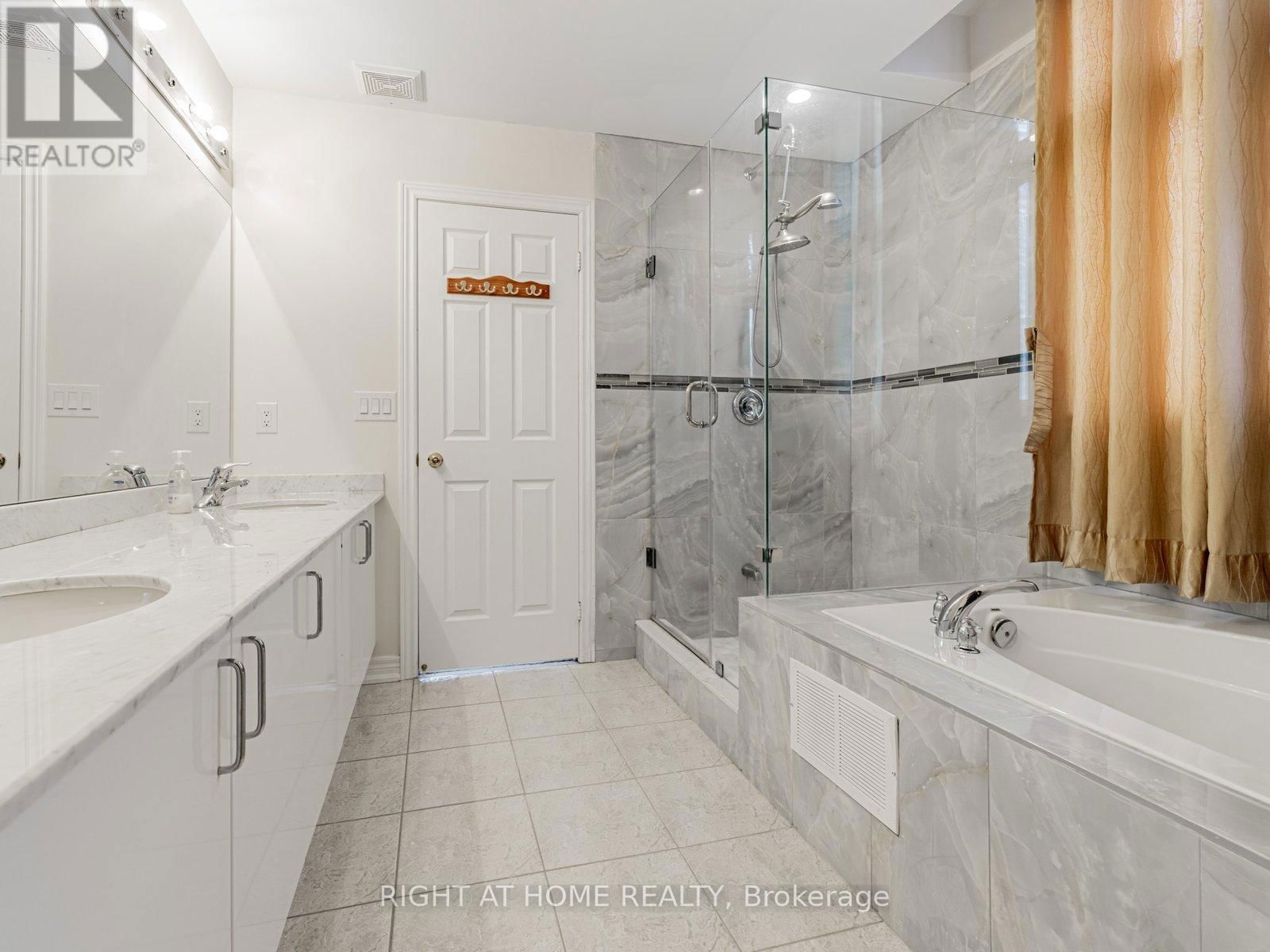 69 MORLAND CRESCENT Image 23