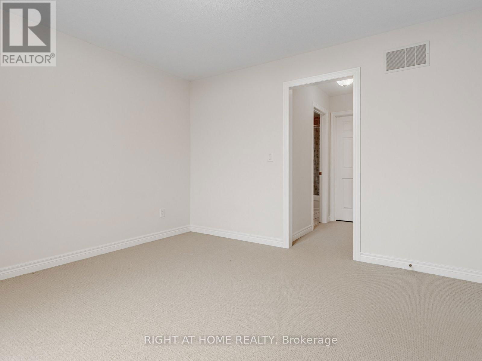 69 MORLAND CRESCENT Image 27