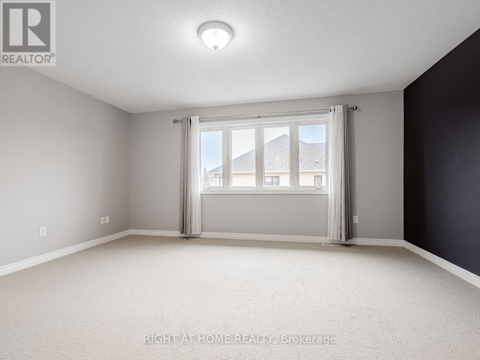 69 MORLAND CRESCENT Image 31