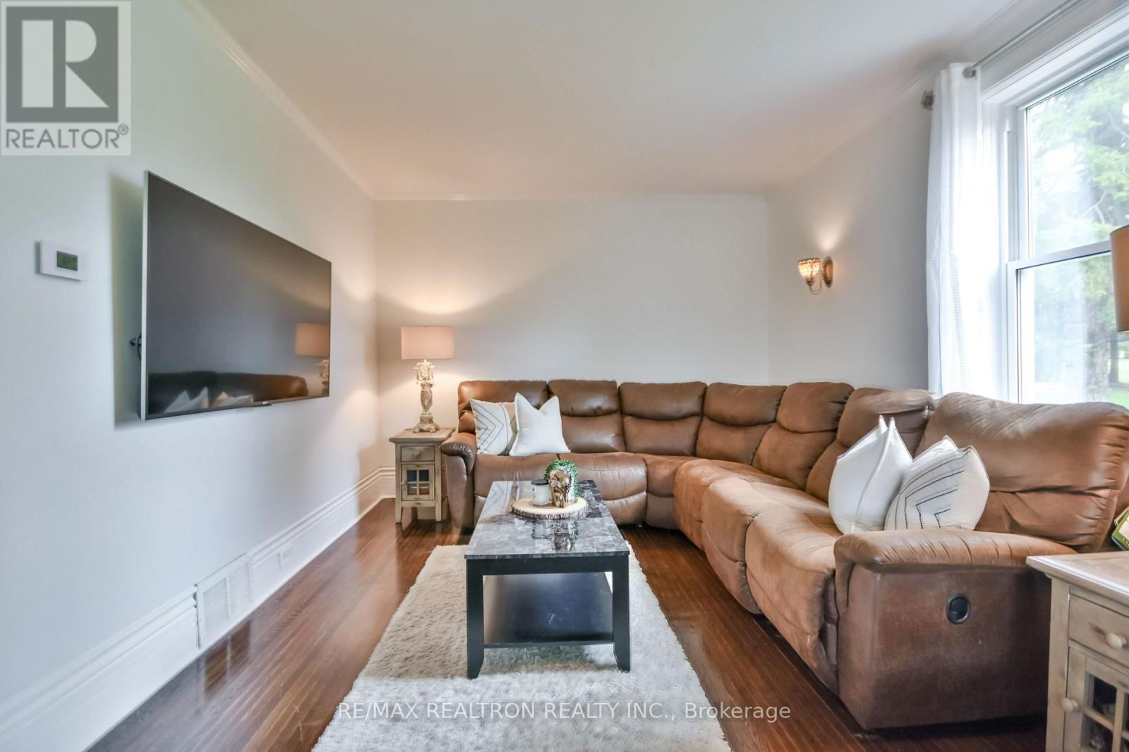 5872 YONGE STREET Image 13