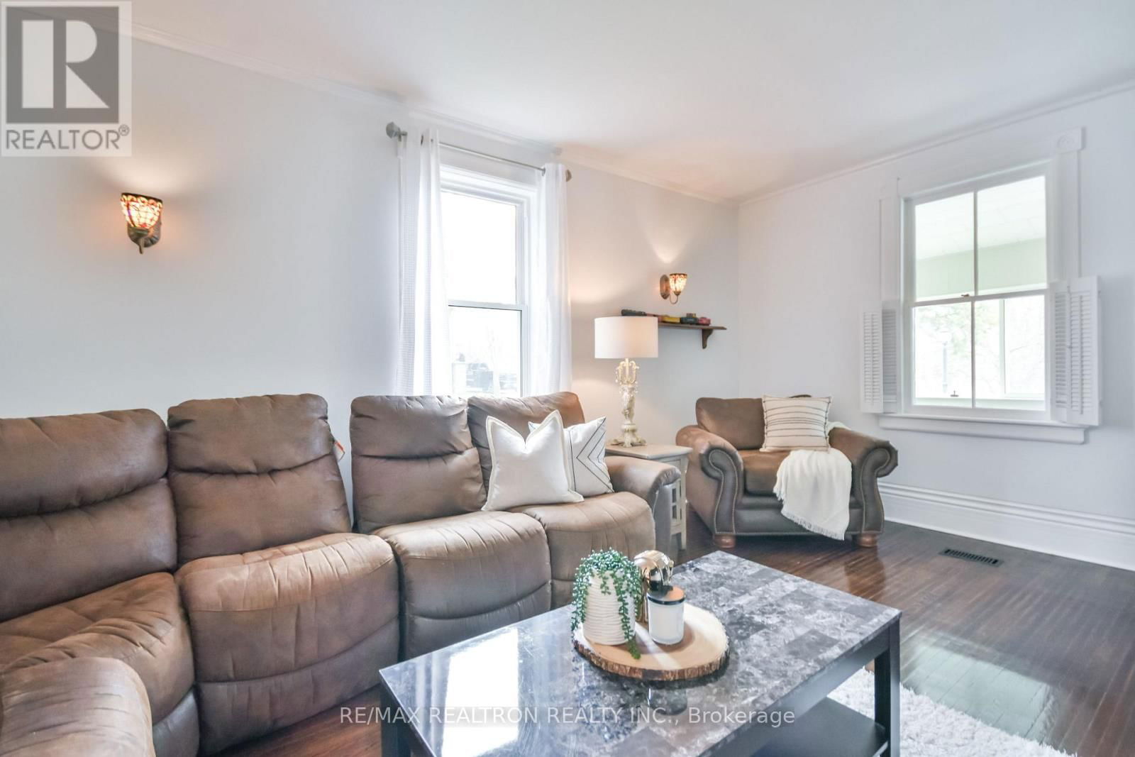 5872 YONGE STREET Image 14