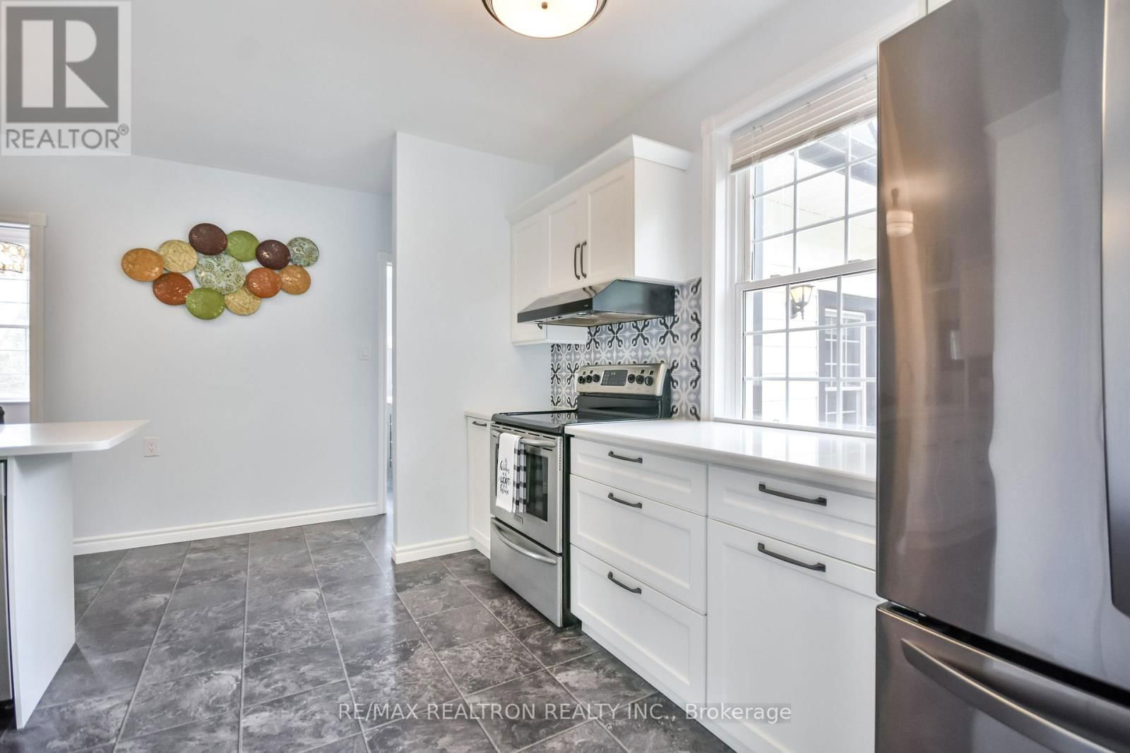 5872 YONGE STREET Image 18