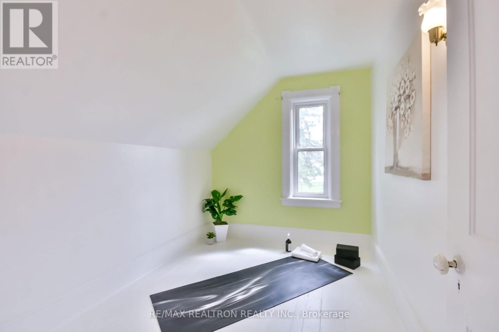 5872 YONGE STREET Image 29