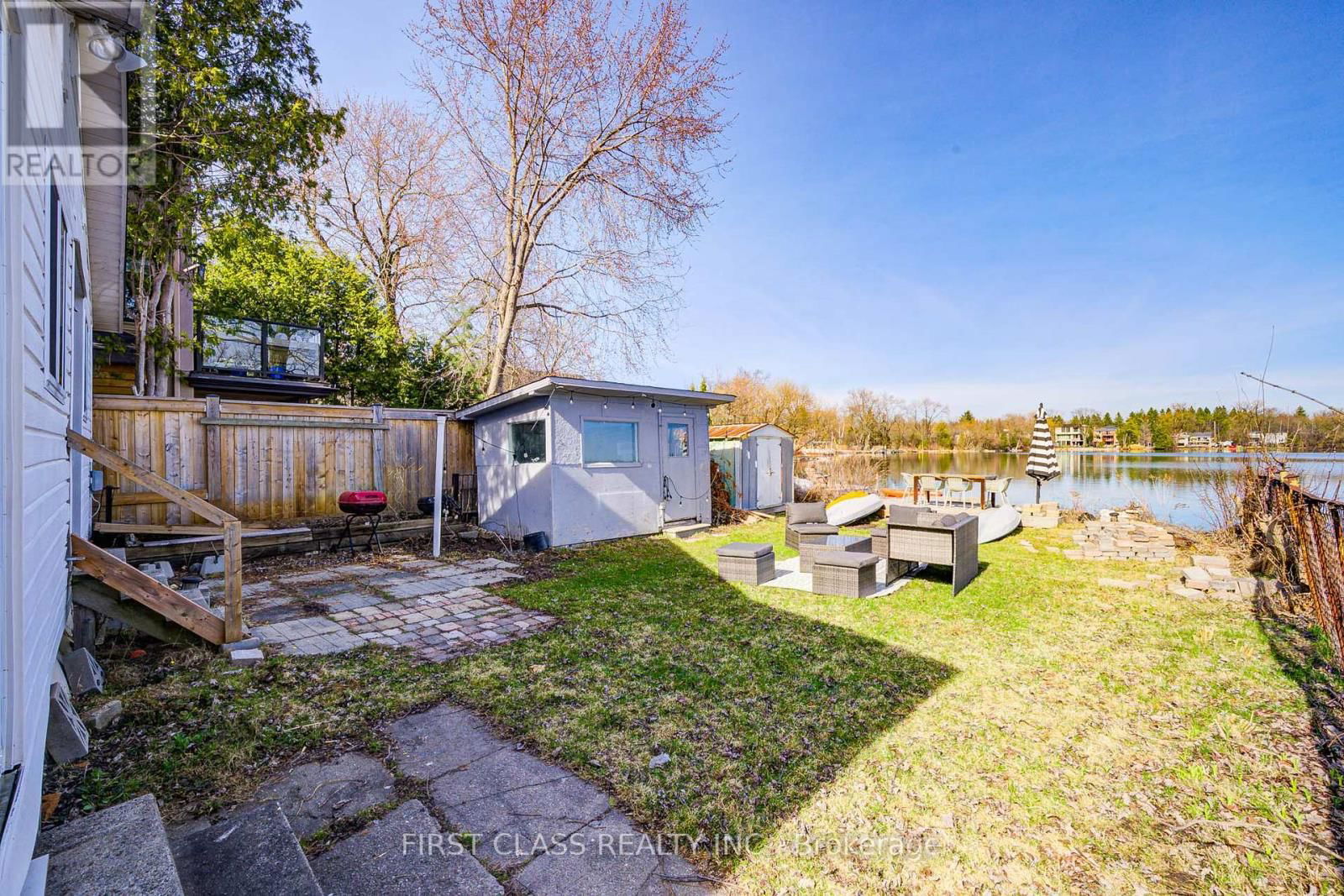 17 WILLOWBANK AVENUE Image 32