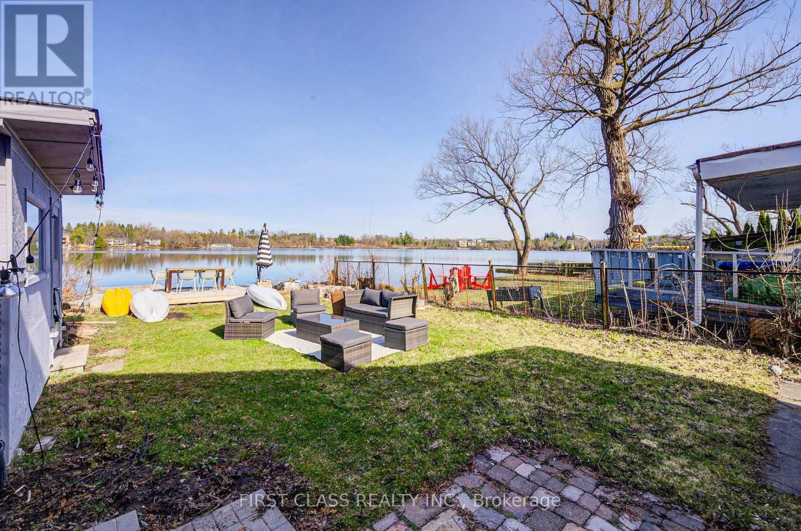 17 WILLOWBANK AVENUE Image 36