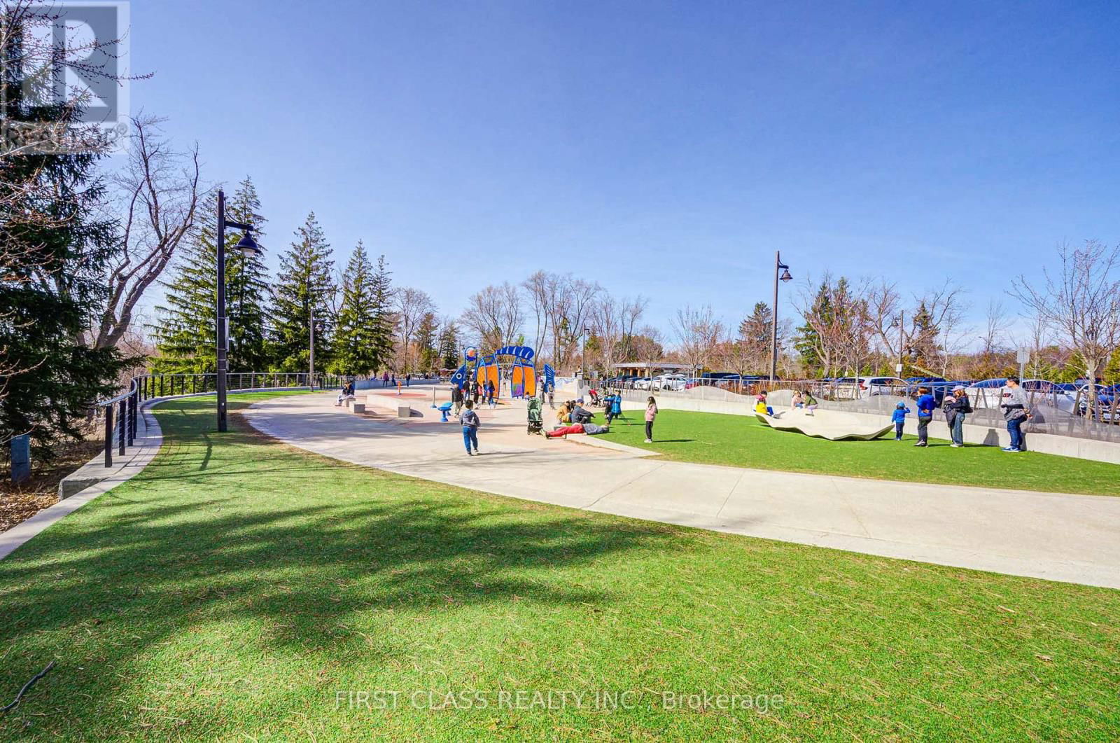 17 WILLOWBANK AVENUE Image 38