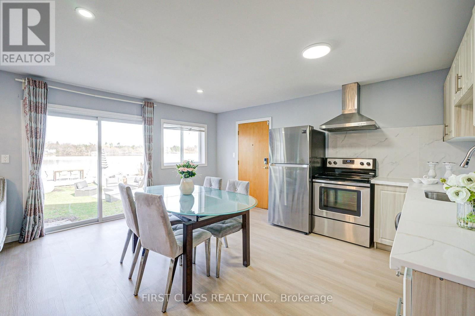 17 WILLOWBANK AVENUE Image 6
