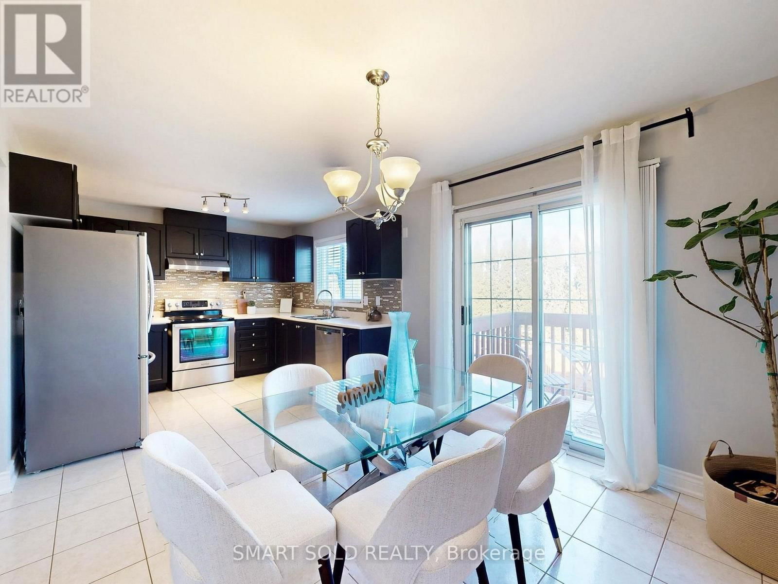 333 FLAGSTONE WAY Image 11