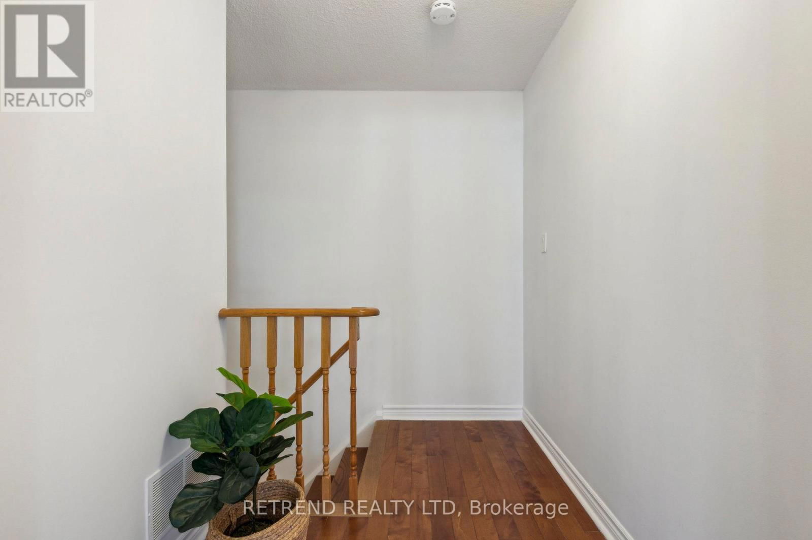 95 - 151 TOWNSGATE DRIVE Image 26