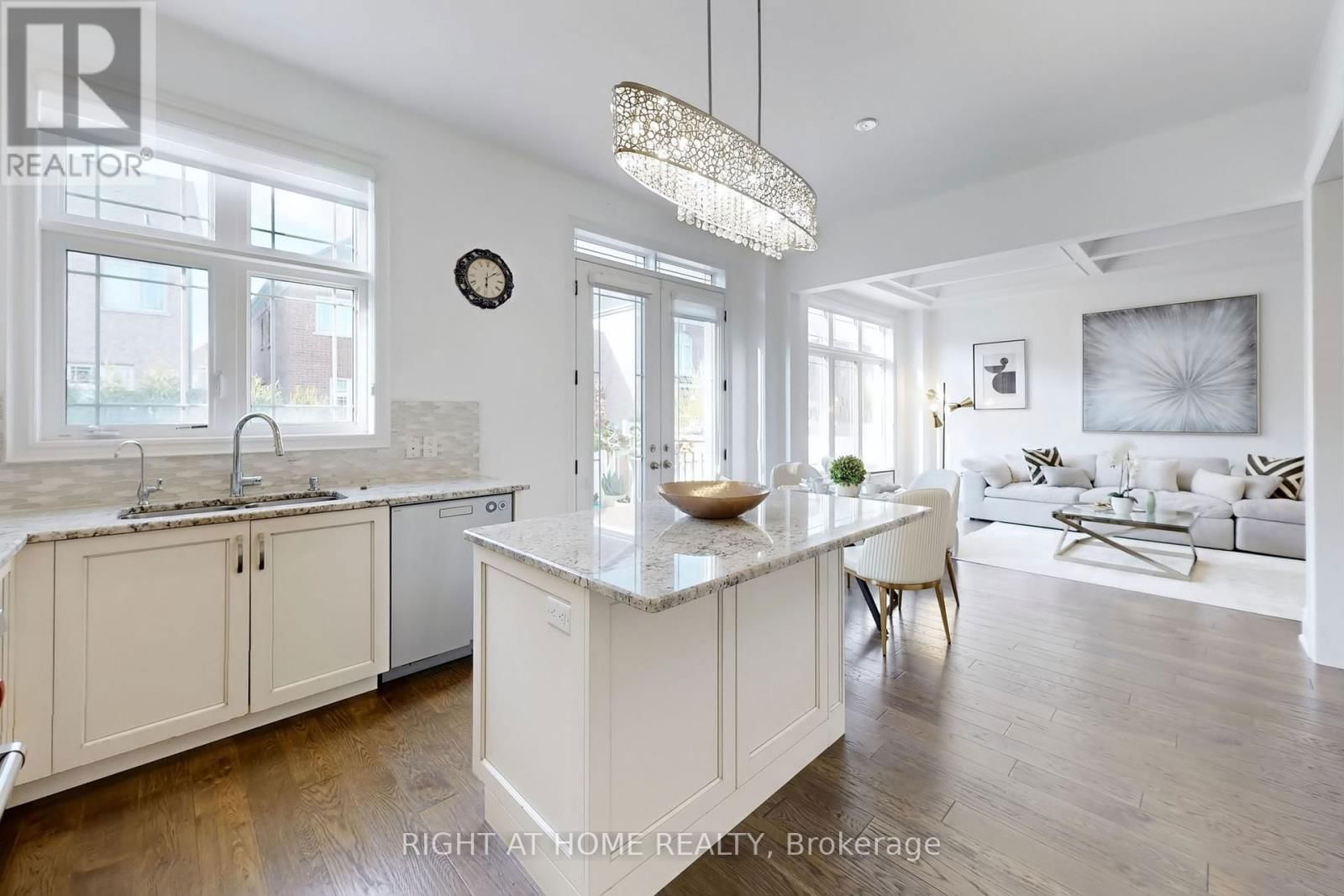 18 CONDOR WAY Image 11