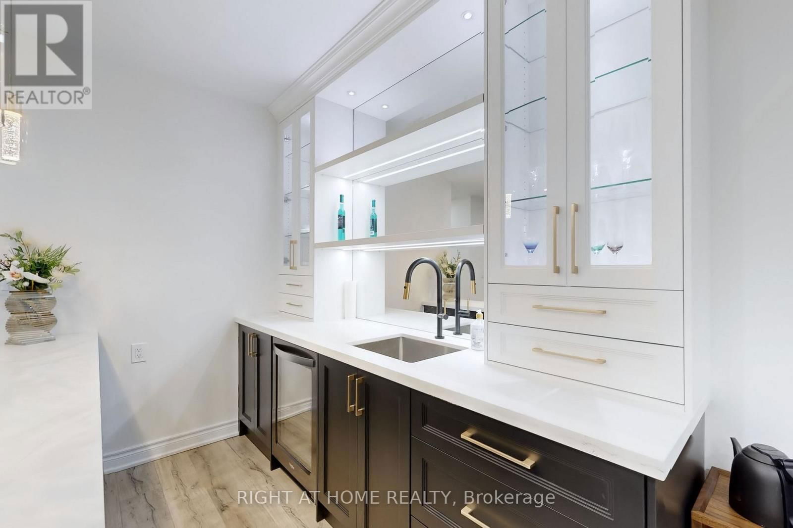 18 CONDOR WAY Image 32