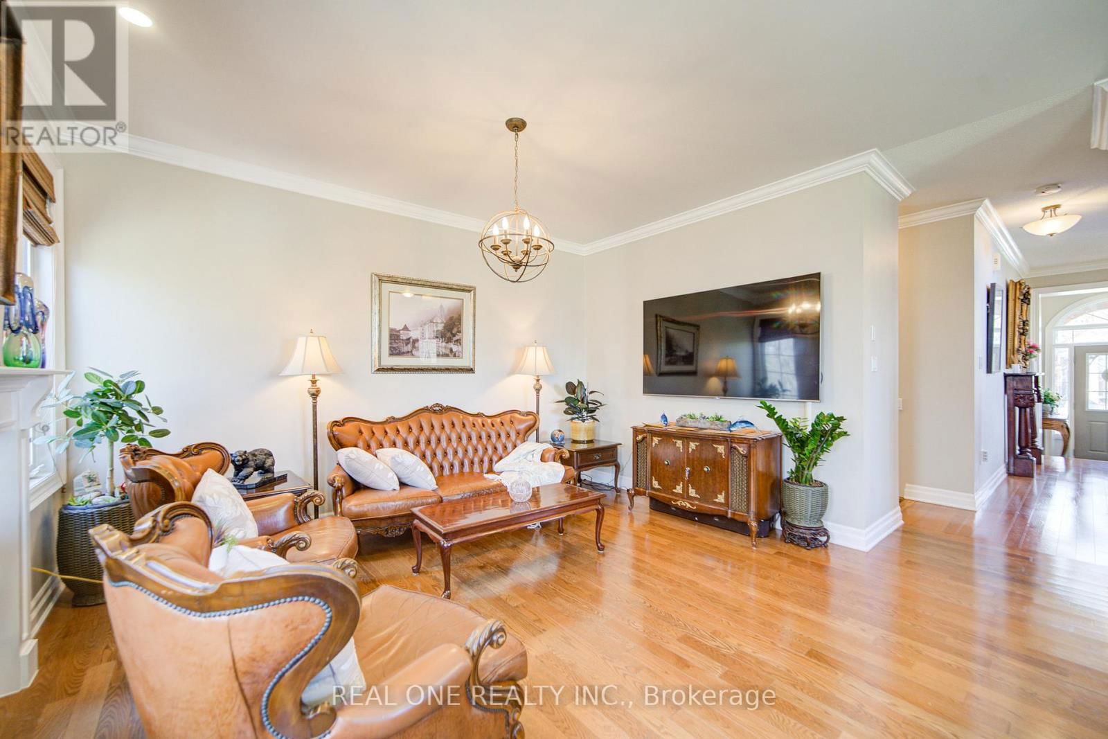 36 BRILL COURT Image 19