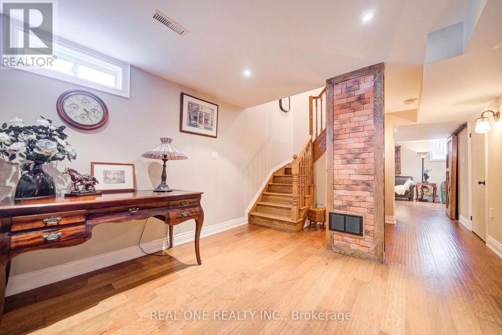 36 BRILL COURT Image 38