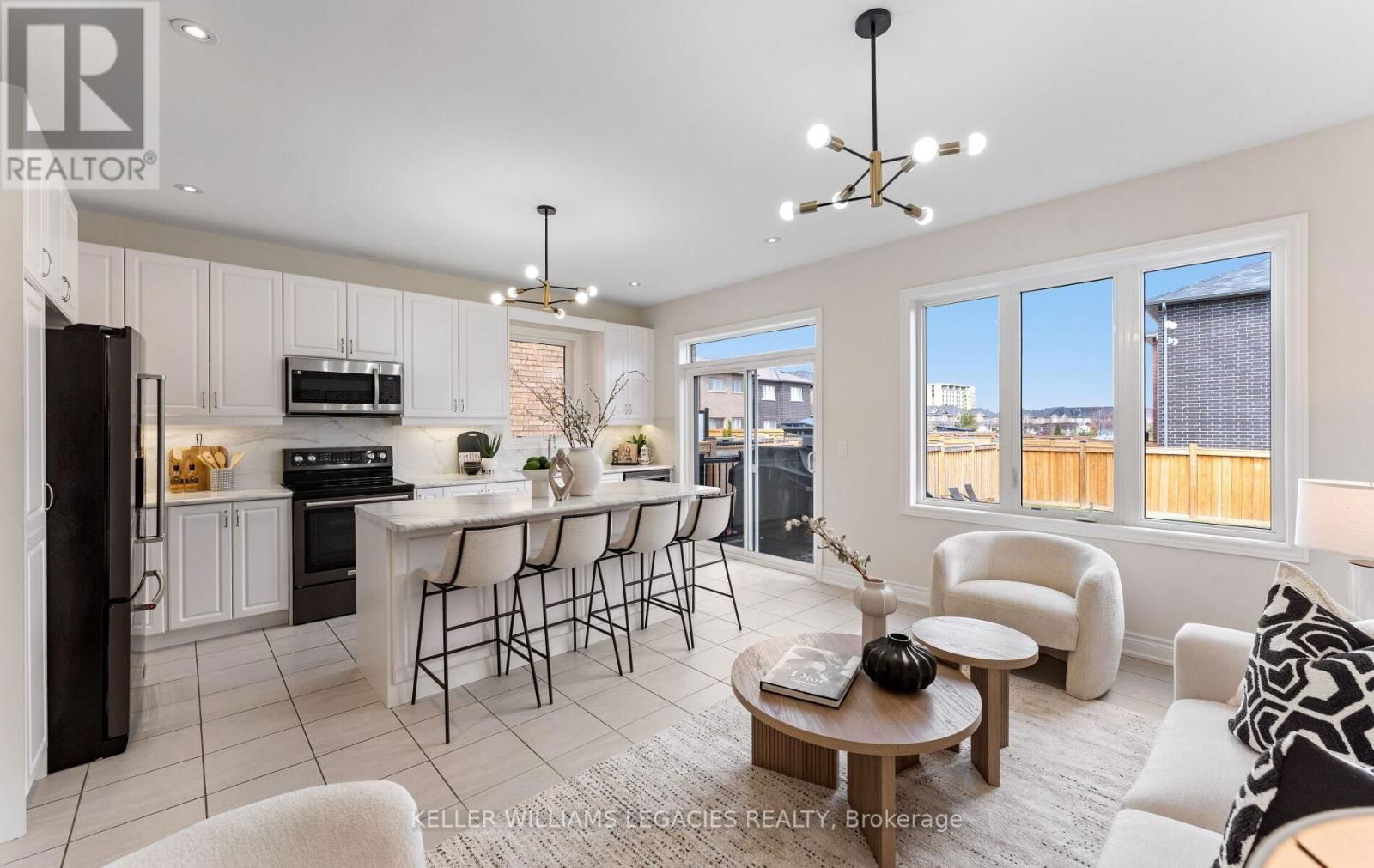 25 VELIA COURT Image 12