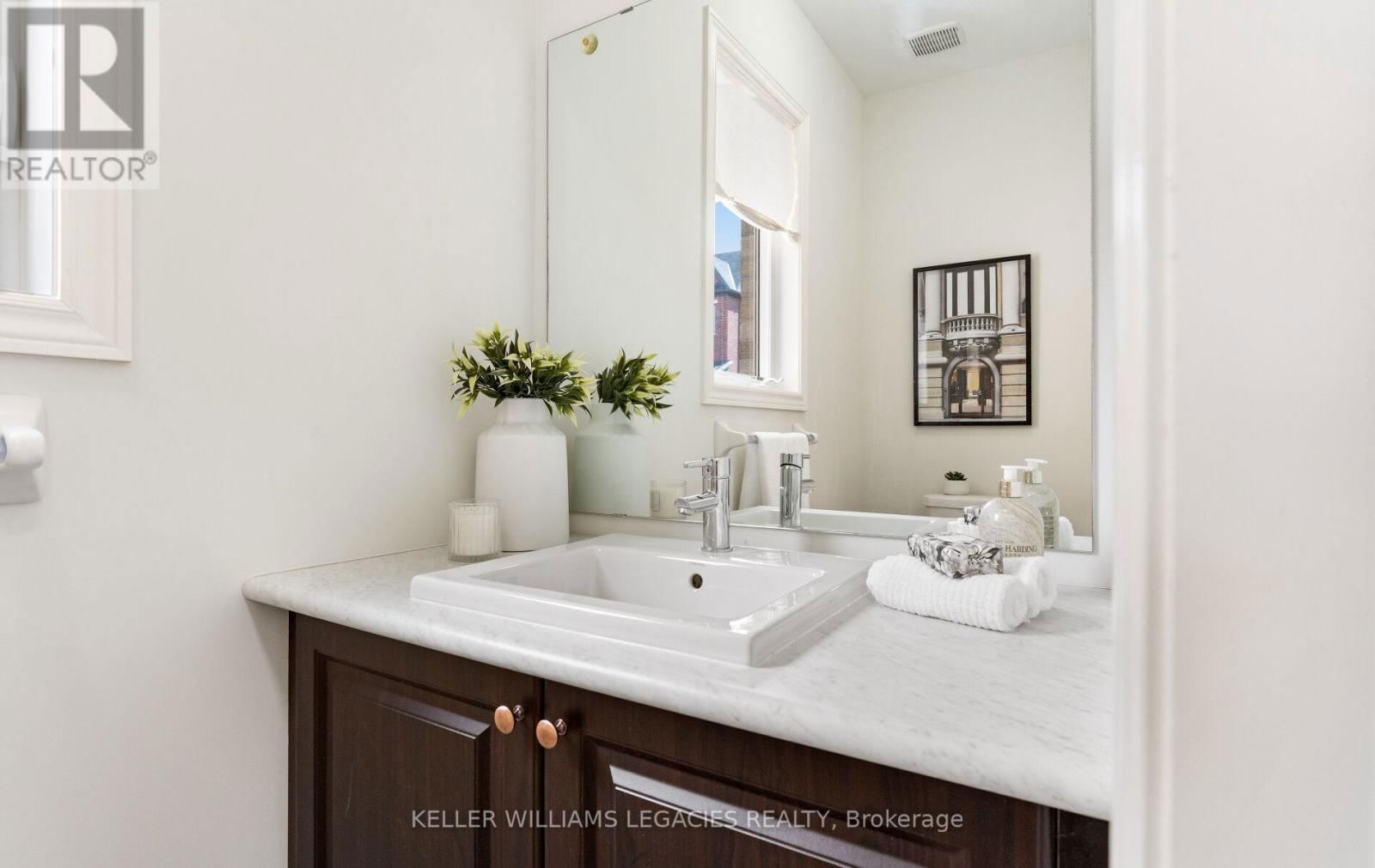 25 VELIA COURT Image 15