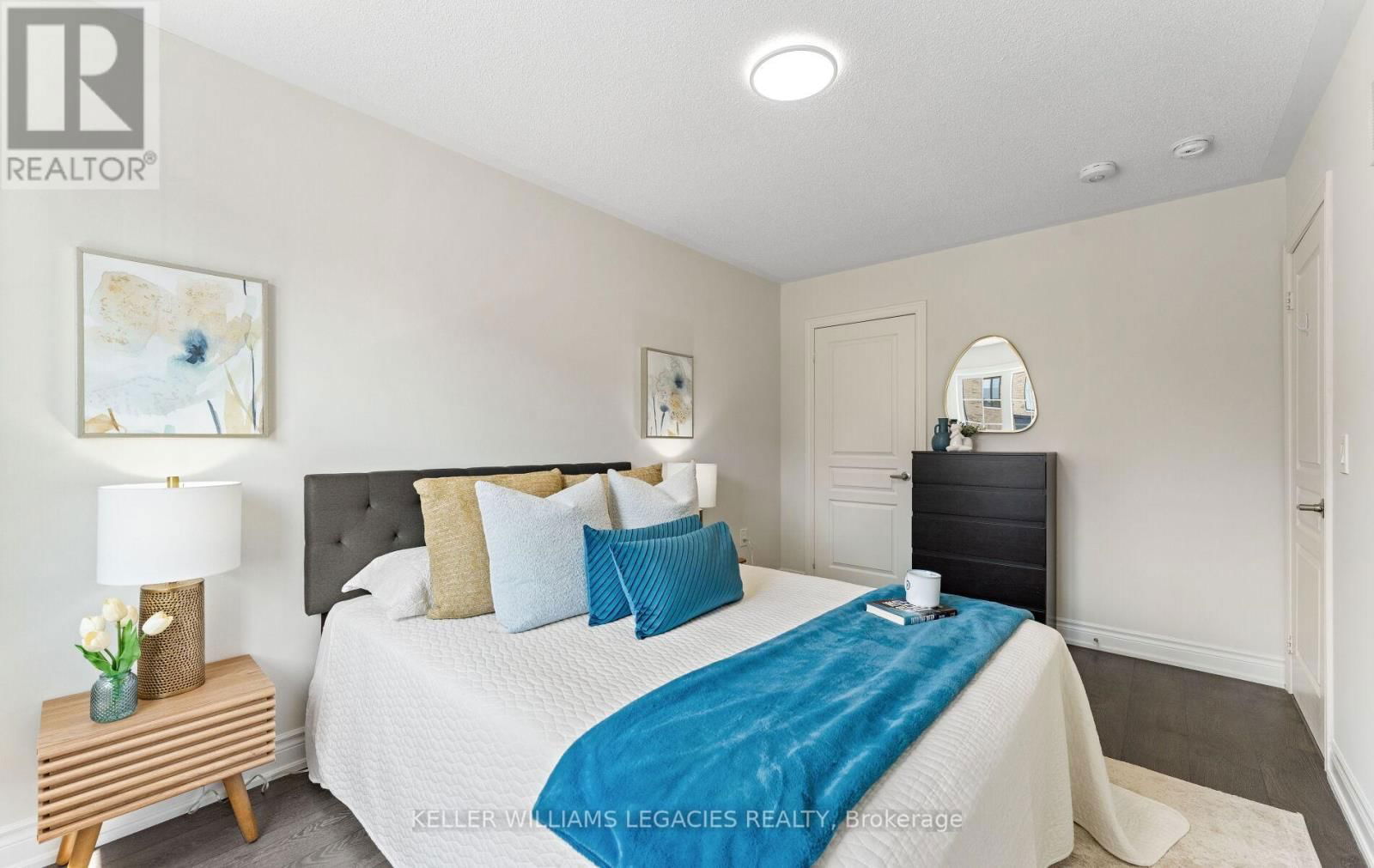 25 VELIA COURT Image 30