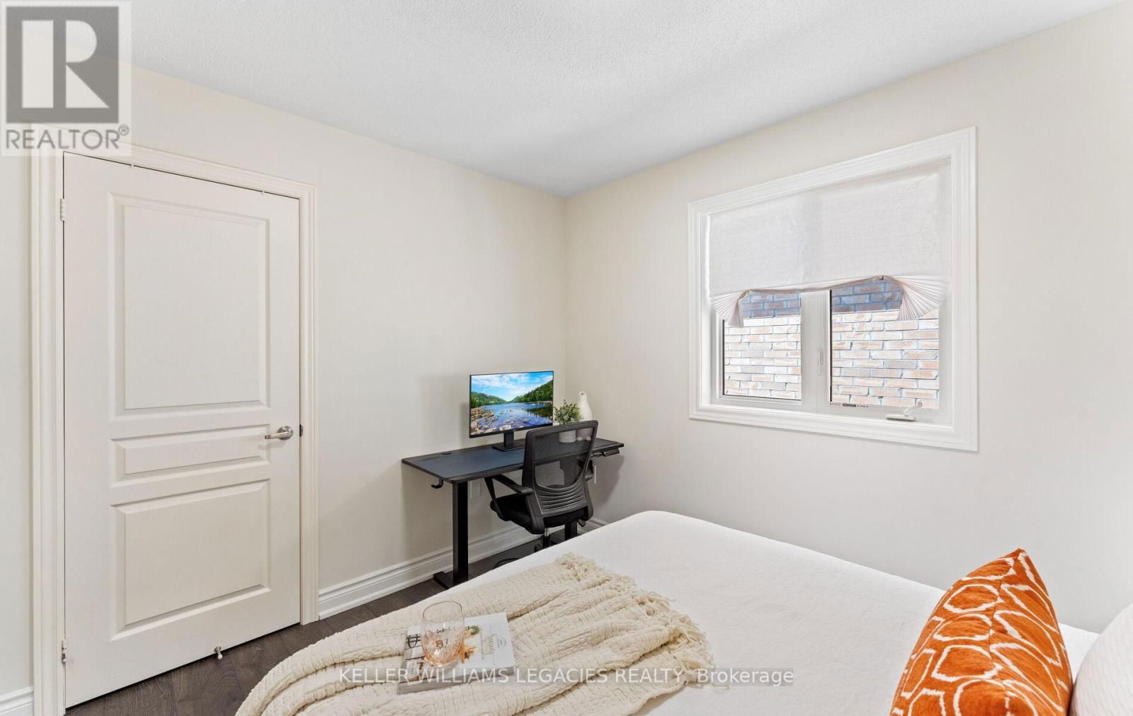 25 VELIA COURT Image 32