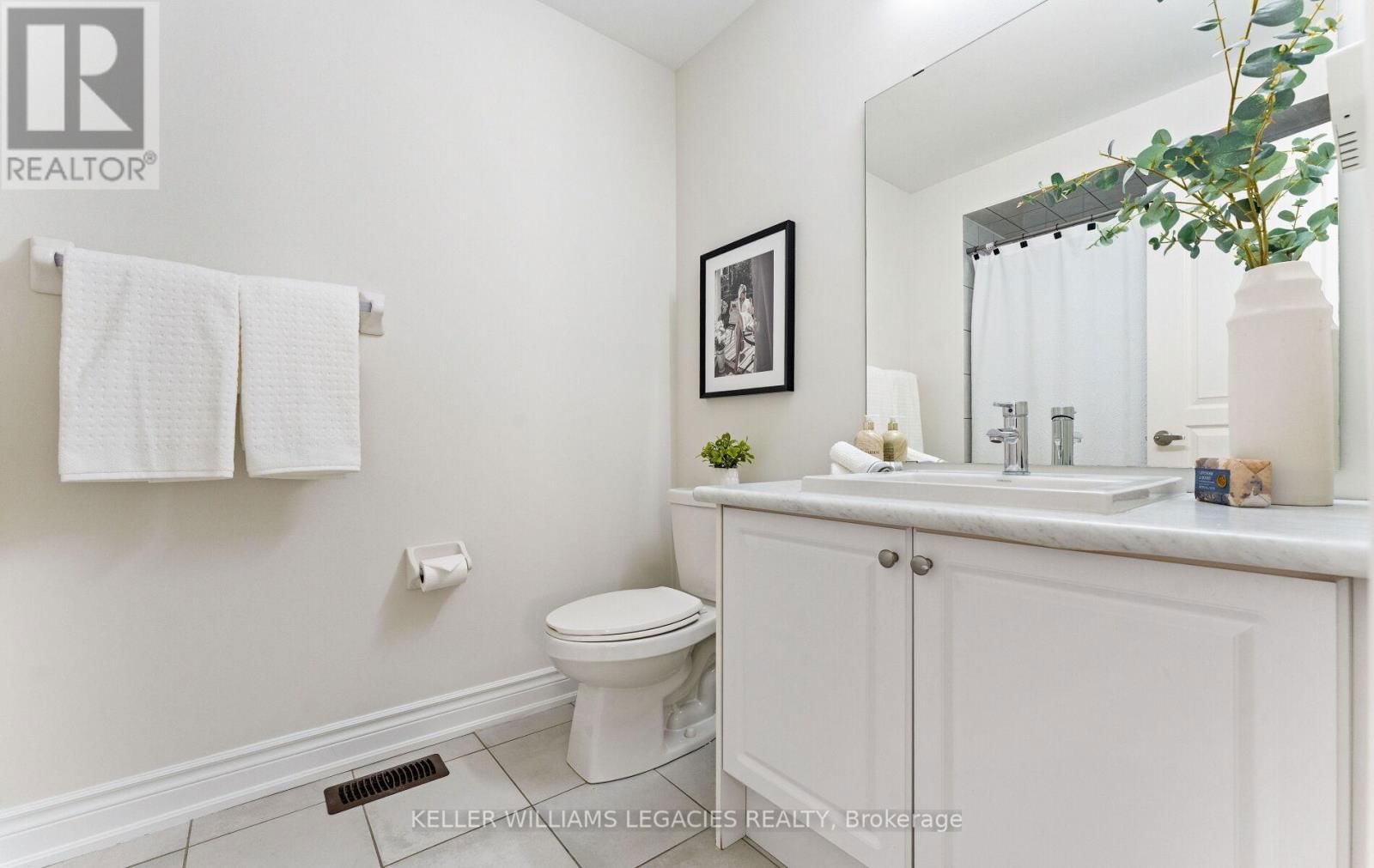 25 VELIA COURT Image 33