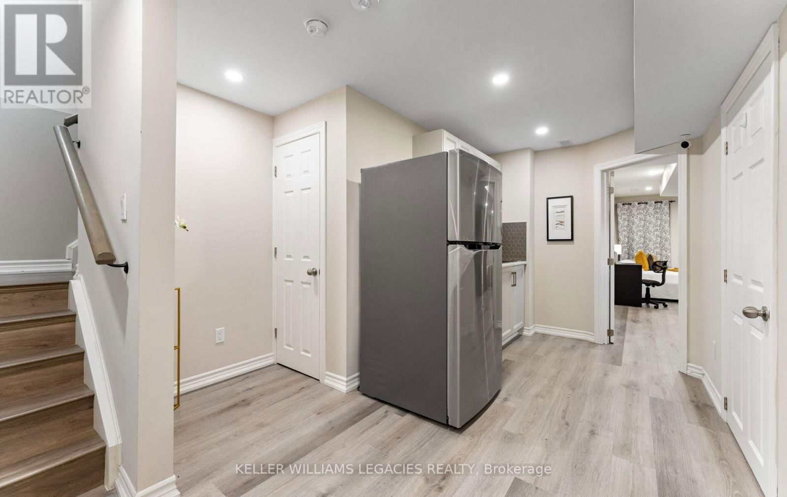 25 VELIA COURT Image 37